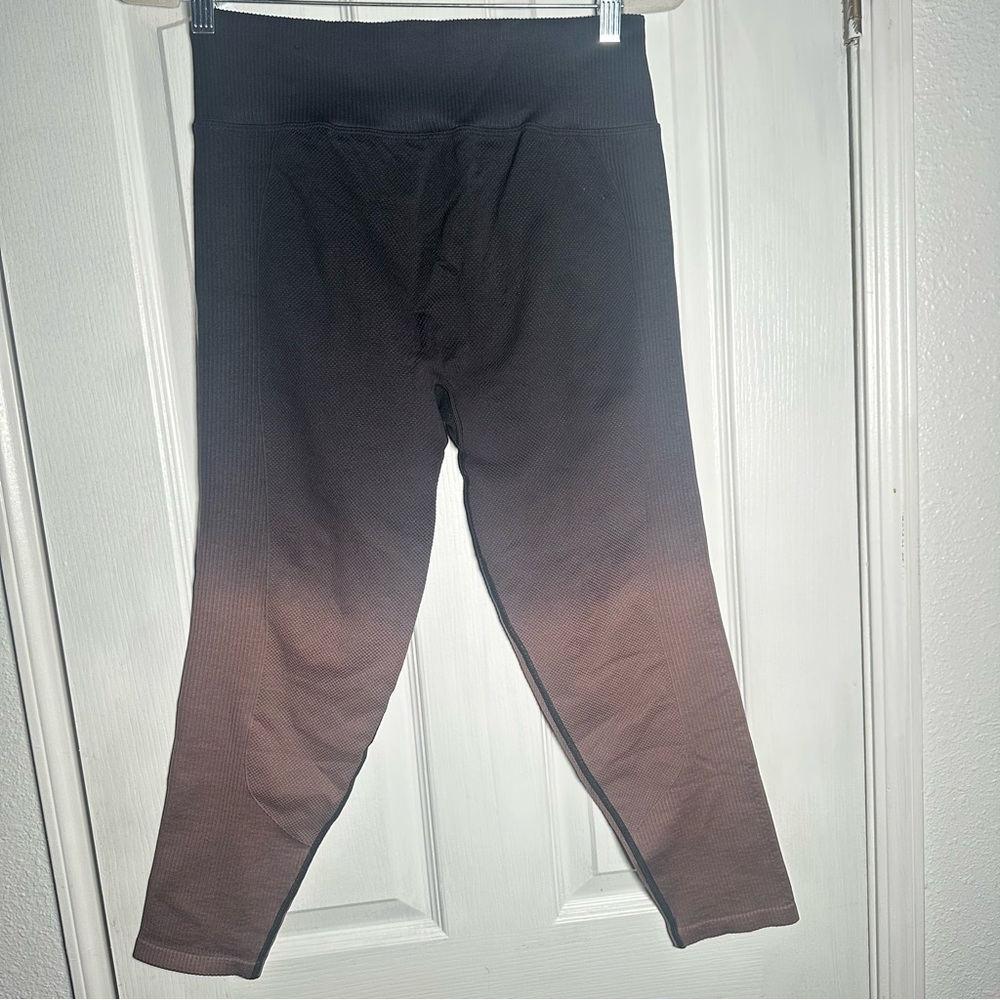 PINK Active Leggings Size XL